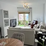 Fuengirola, Dona Sofia Amazing Sea View * 丰希罗拉